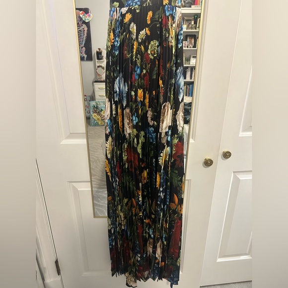 Alice + Olivia Multicolor Floral Maxi Dress - Picture 3 of 7